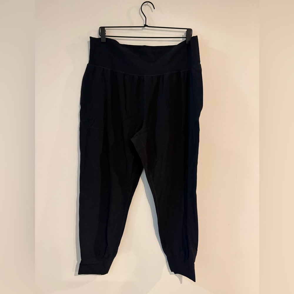 Athleta Salutation Joggers